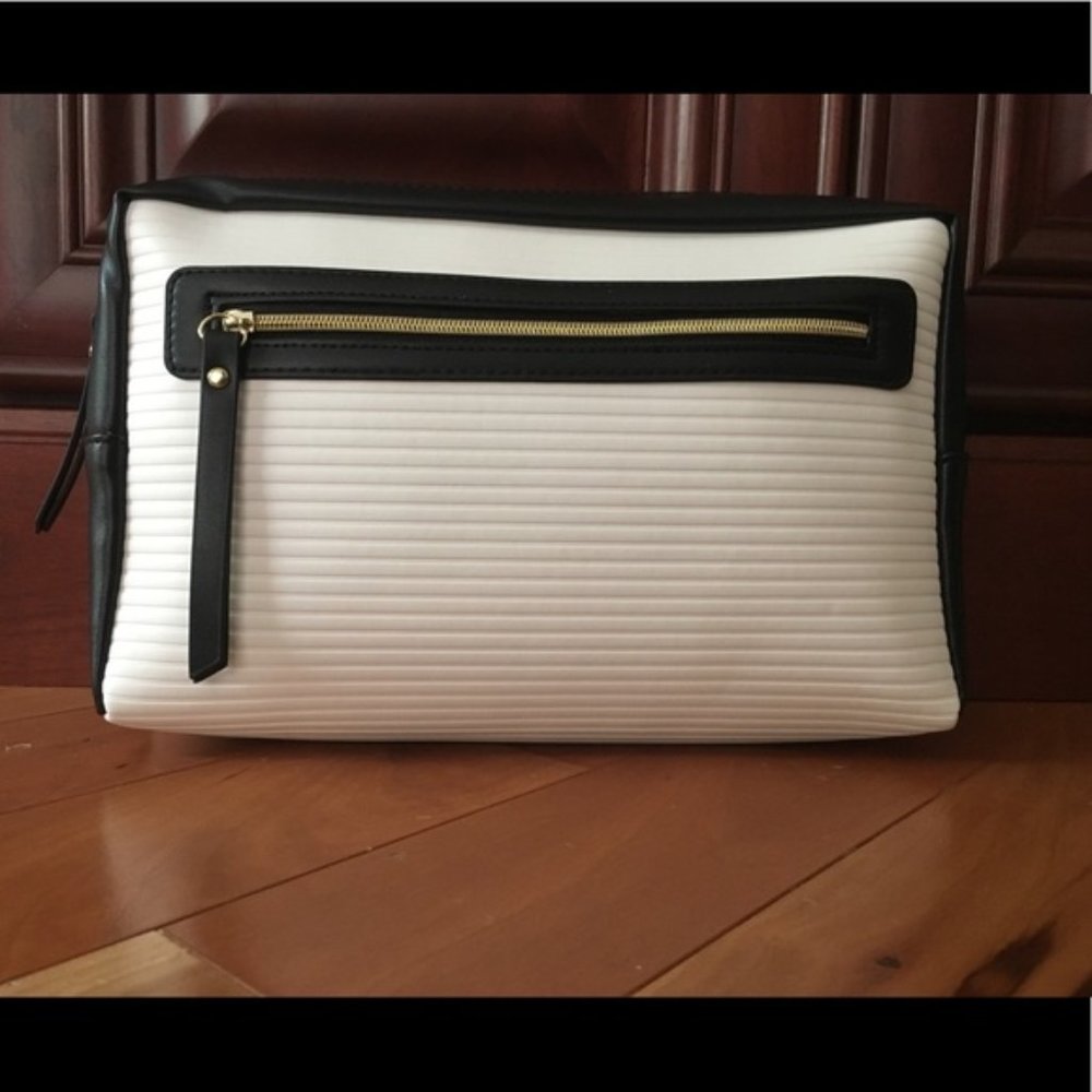 Estée Lauder Cosmetic Bag
